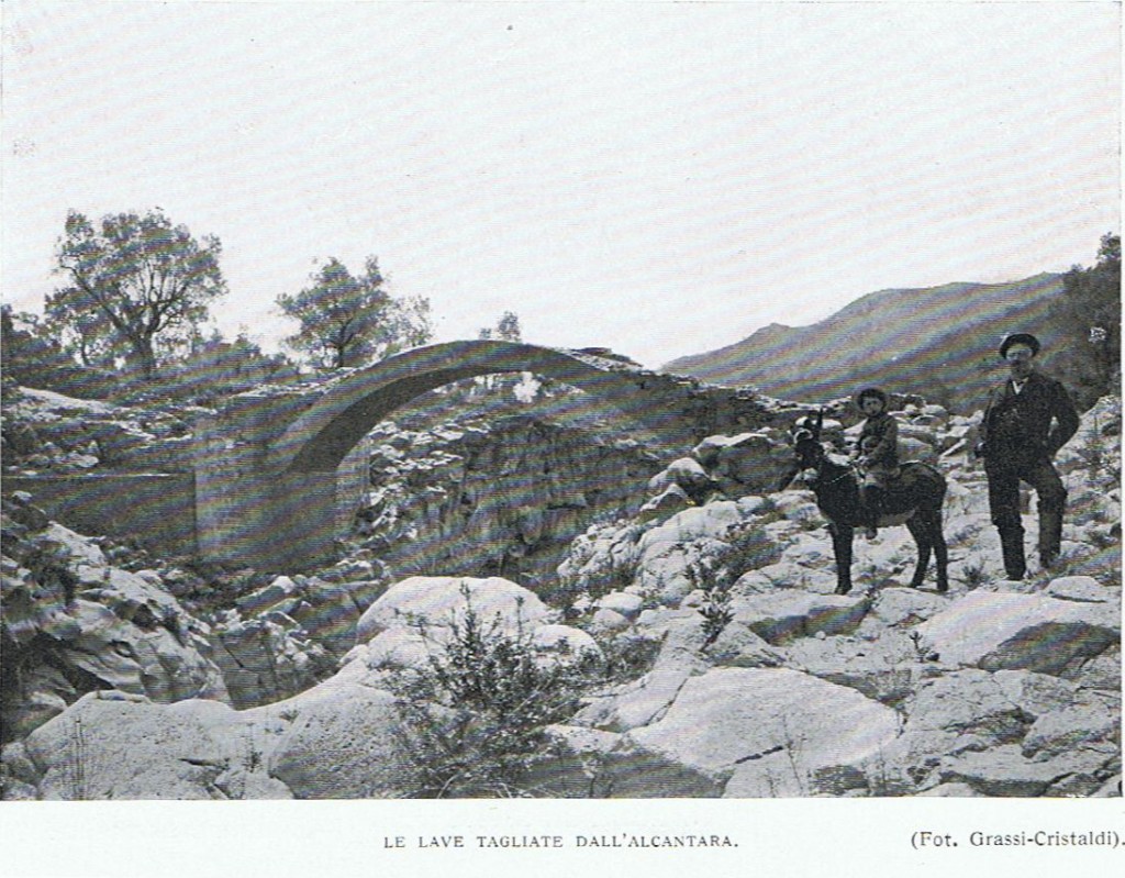 un-ponte-nellalcantara-contrada-ciappa-ieri