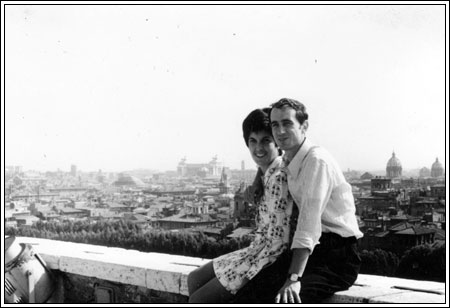 Roma castel S. Angelo 1971 Cusiosità: accanto a me c'era un riflettore che illuminava l'Angelo.